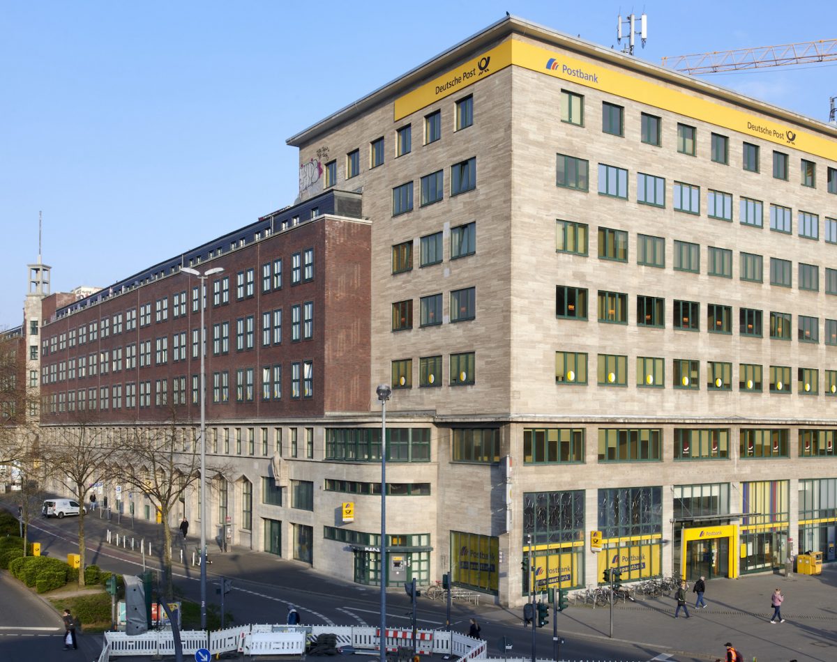 DEU, Deutschland, Essen, Hauptpostgebaeude am Hauptbahnhof, Fassadensanierung, in situ architekten